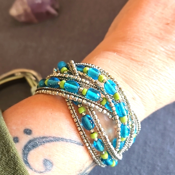 Bracelet lot Fossil charm slide, bangle, 2 beaded blues greens silver keys cute - Picture 7 of 10